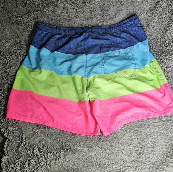 Vinyard Vines Board Shorts NWOT Men's size XL - Picture 3 of 3